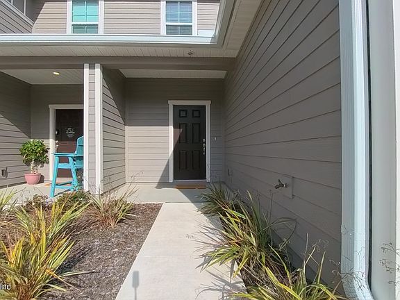 2nd image of 162 Beach Palm Ct