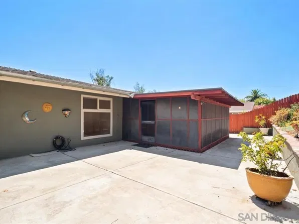 5296 Manhasset Dr, San Diego, CA 92115