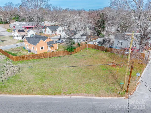 192 Gadsden St, Chester, SC 29706