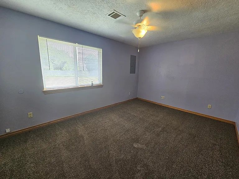 6208 NW Birch Ave — Photo 15