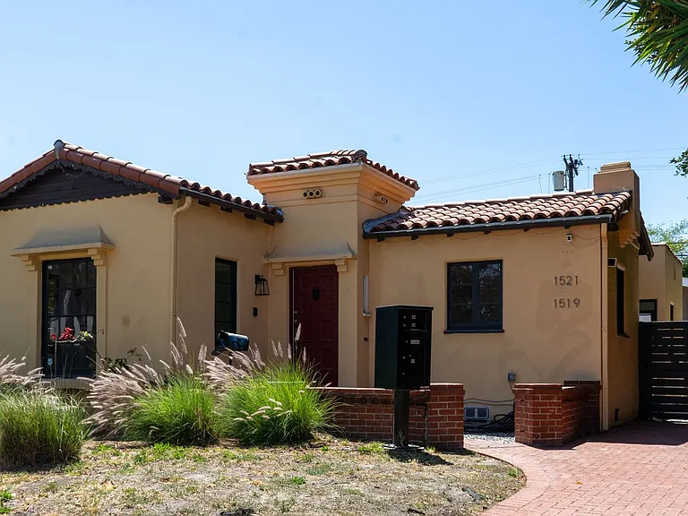 1521 S Stanley Ave — Photo 2