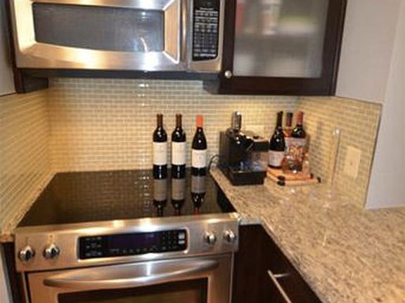 4th image of 675 S President St Unit 1708