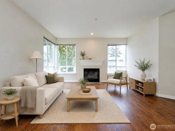 12012 NE 204th Place #C201, Bothell, WA 98011