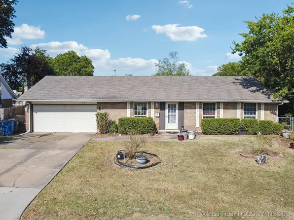 9123 E 48th St, Tulsa, OK 74145