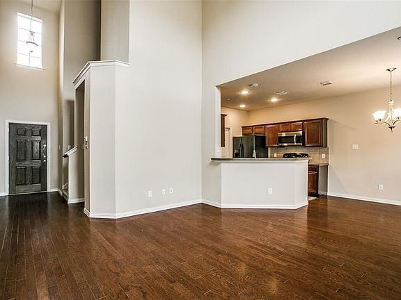 2nd image of 8746 San Bernard St