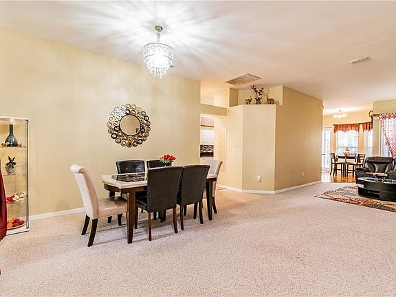 3rd image of 10312 Abbotsford Dr