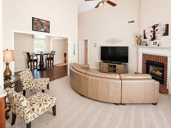 2nd image of 2751 Durham Ct