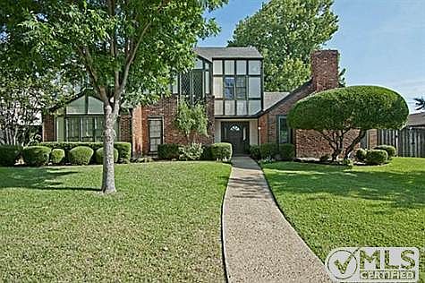 1st image of 2521 Webster Dr