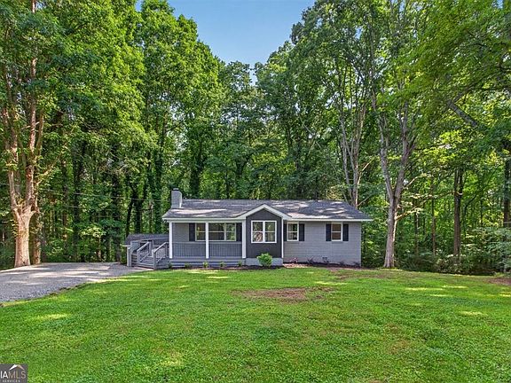 3rd image of 837 Puckett Rd
