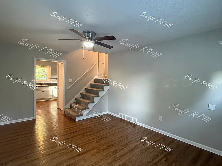 819 E Sheridan St #1 — Photo 2