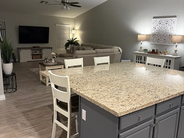 3597 E Del Rio Dr — Photo 1