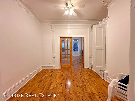 4th image of 486 Marion St #2