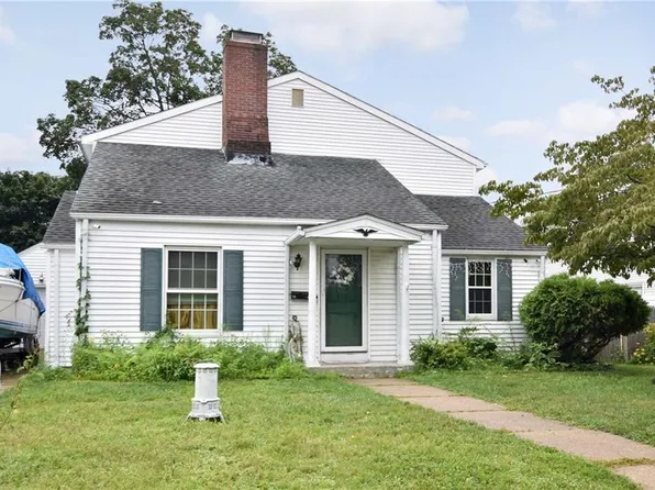 53 Monticello Rd, Pawtucket, RI 02861
