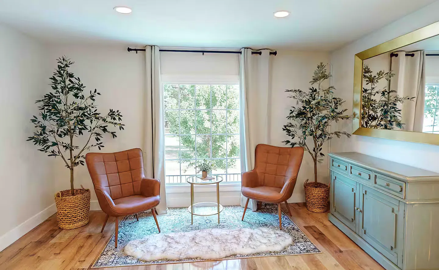 5 bed, 2789 sqft, $5,500 — Photo 3