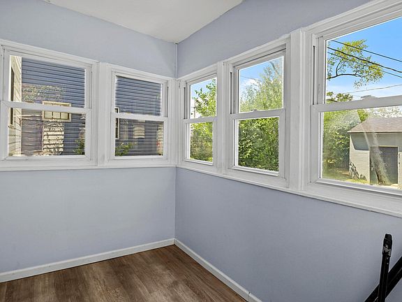 4th image of 1062 E 14th Ave