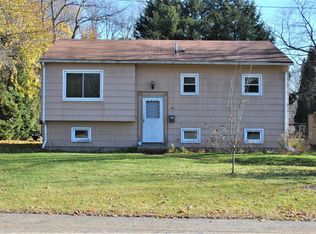 50 Craigin St, Athol, MA 01331