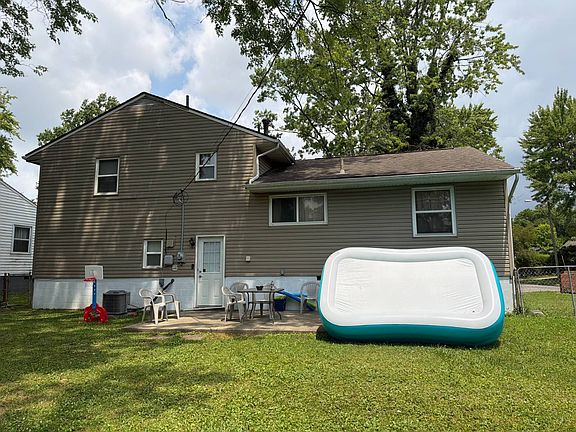 4th image of 4837 Dickens Dr