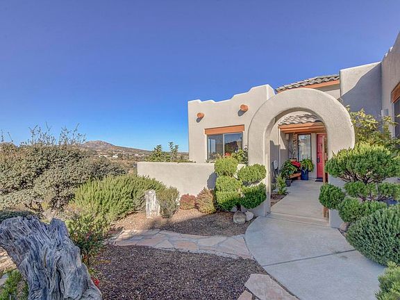 2nd image of 2419 Desert Willow Dr