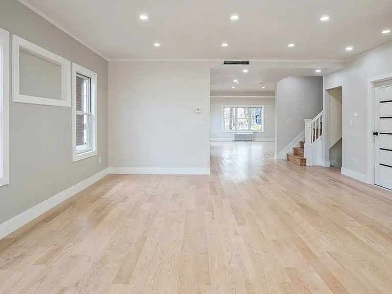 7802 Ridge Blvd #1 — Photo 14