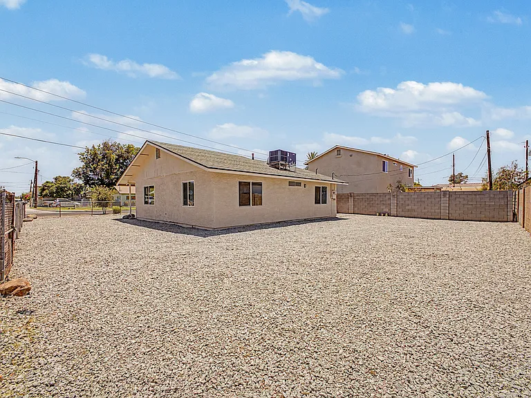 5938 W Ocotillo Rd — Photo 16