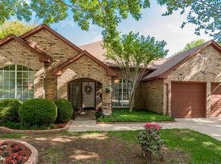 526 Post Oak Rd, Grapevine, TX 76051