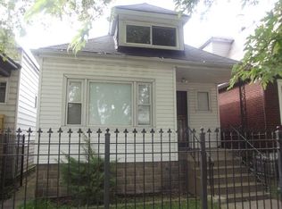 7932 S Muskegon Ave, Chicago, IL 60617