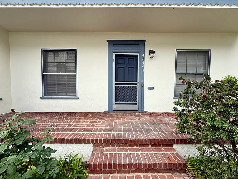4044 Los Feliz Blvd #54-1/2 — Photo 21