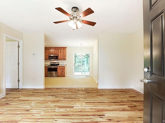 4th image of 4681 Piney Tree Ln