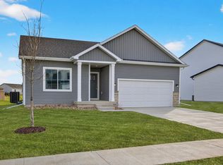 16524 Bentwood Dr, Urbandale, IA 50323