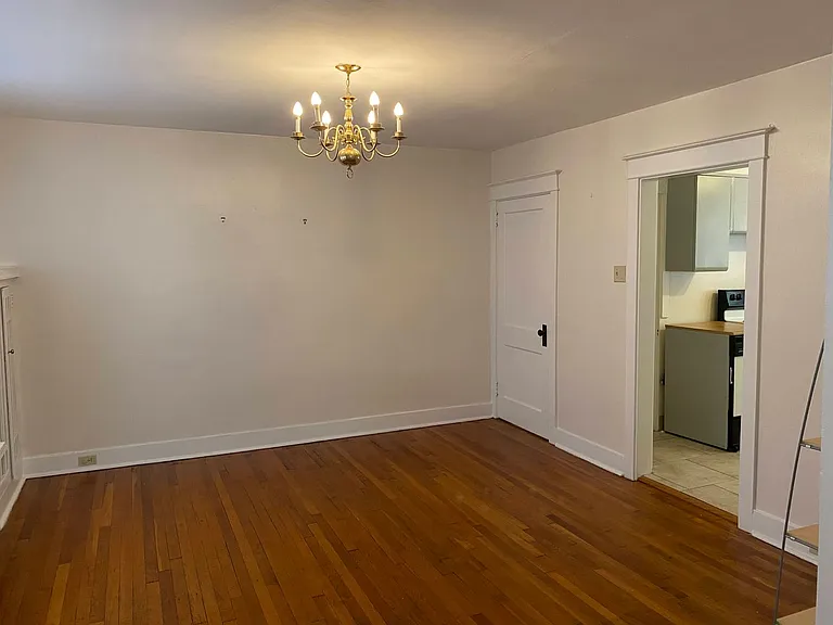1331 Shady Ave — Photo 5