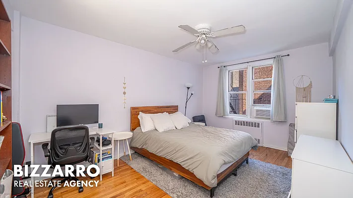 Bedroom, photo 2