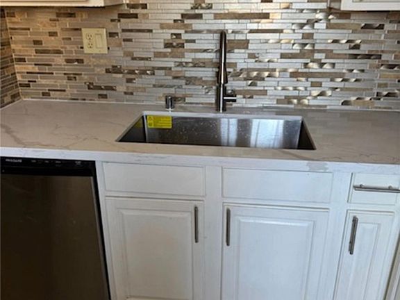 2nd image of 4361 Alexis Dr Unit 333