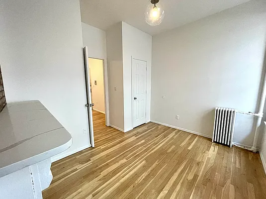 Rented by J PRESTON AND ASSOCIATES INC | media 12