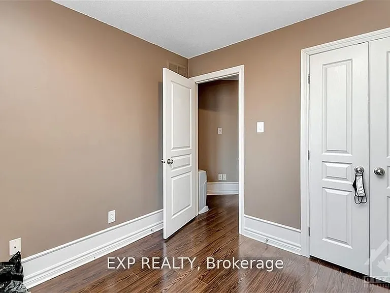 535 Salzburg Dr — Photo 22