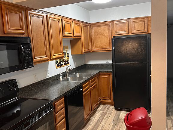 3rd image of 1730 Liberty Ln APT 22