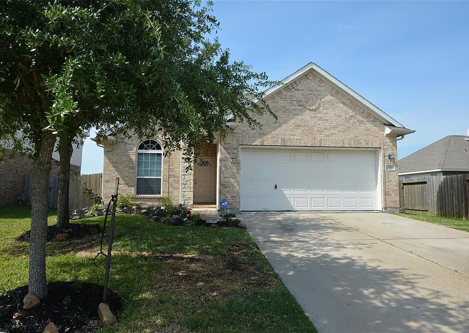 1st image of 304 Turquoise Trade Dr