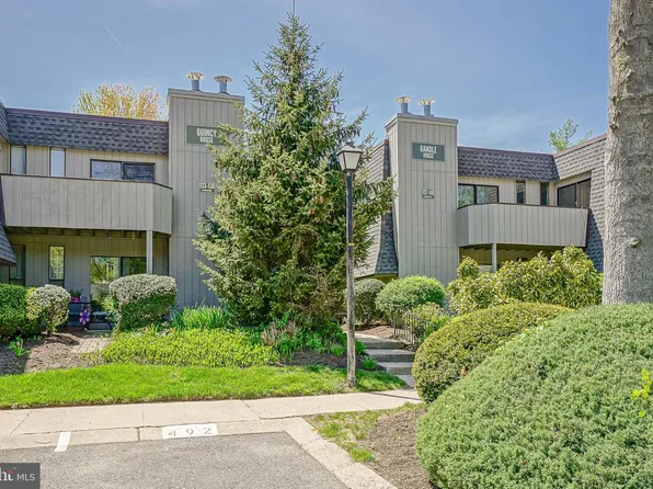 25 S Church Rd Unit 138, Maple Shade, NJ 08052