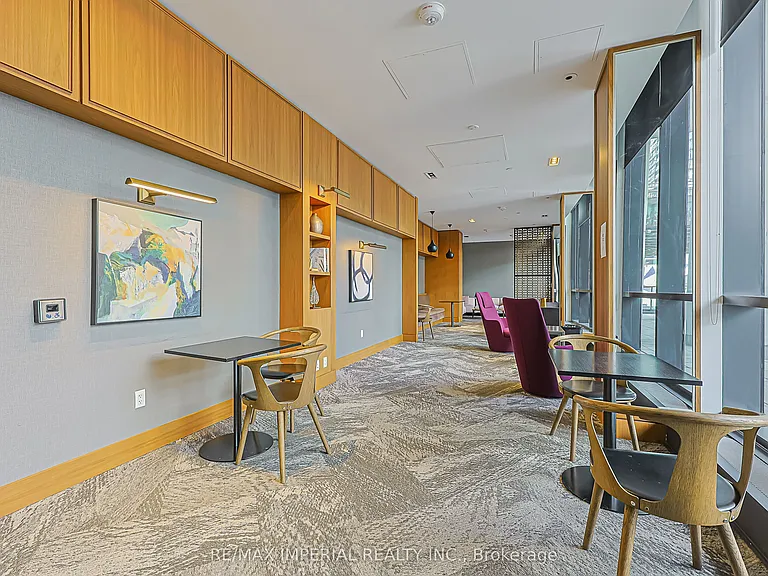 17 Bathurst St #2707 — Photo 37