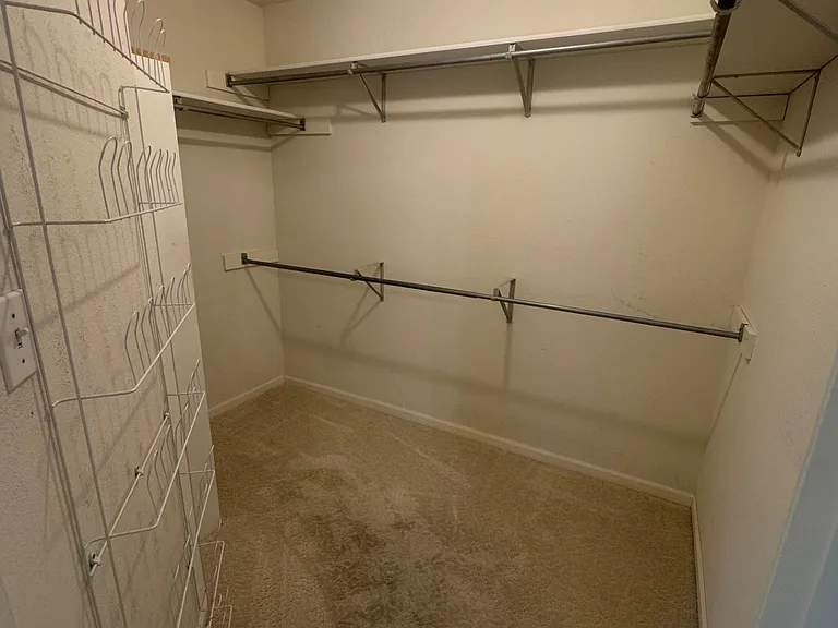 1108 Meadows Pl — Photo 19