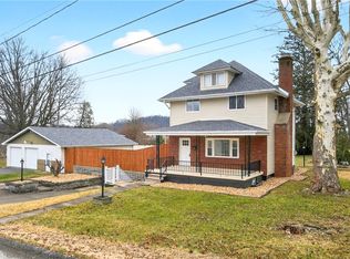 208 Liberty Ave, Belle Vernon, PA 15012