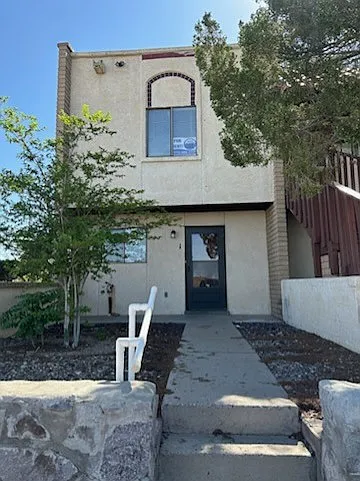2 bed, 1.5 bath, 1120 sqft, $1,195 — Photo 1