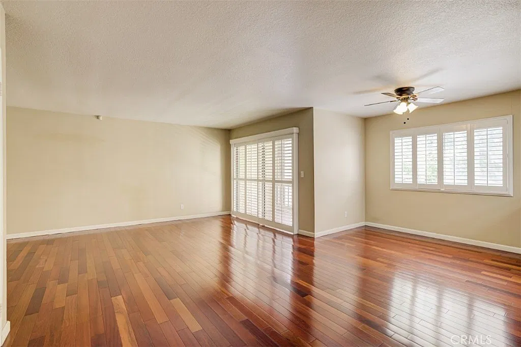 2 bed, 1.5 bath, 1205 sqft, $3,095 — Photo 3