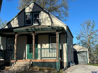 3835 S 16th St, Lincoln, NE 68502
