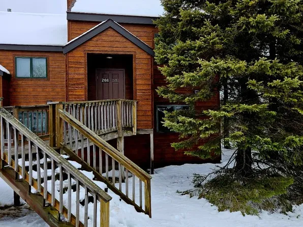 105 Indianhead Rd #501, Wakefield, MI 49968