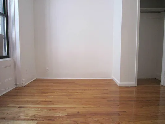 Rented by Concept Real Estate Group | media 17