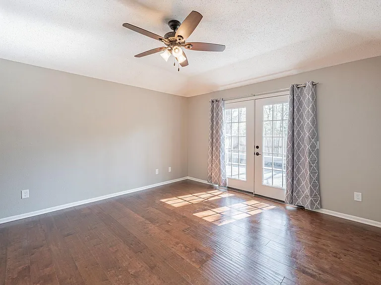 23 E Stony Bridge Cir — Photo 24