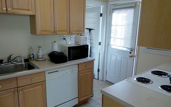 5th image of 9107 Hobart St