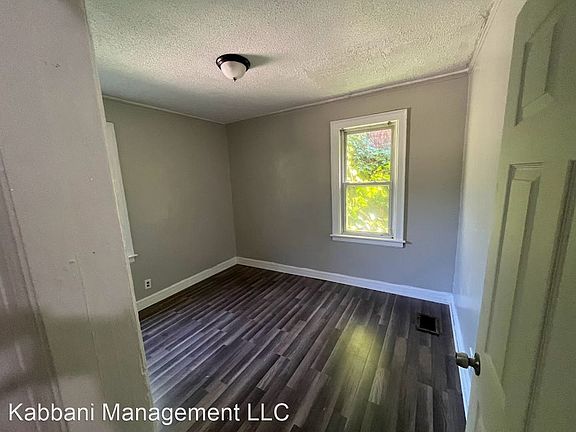 3rd image of 14828 Sussex St Floor 1