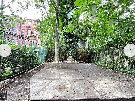 1st image of 182 Vernon Ave #1R