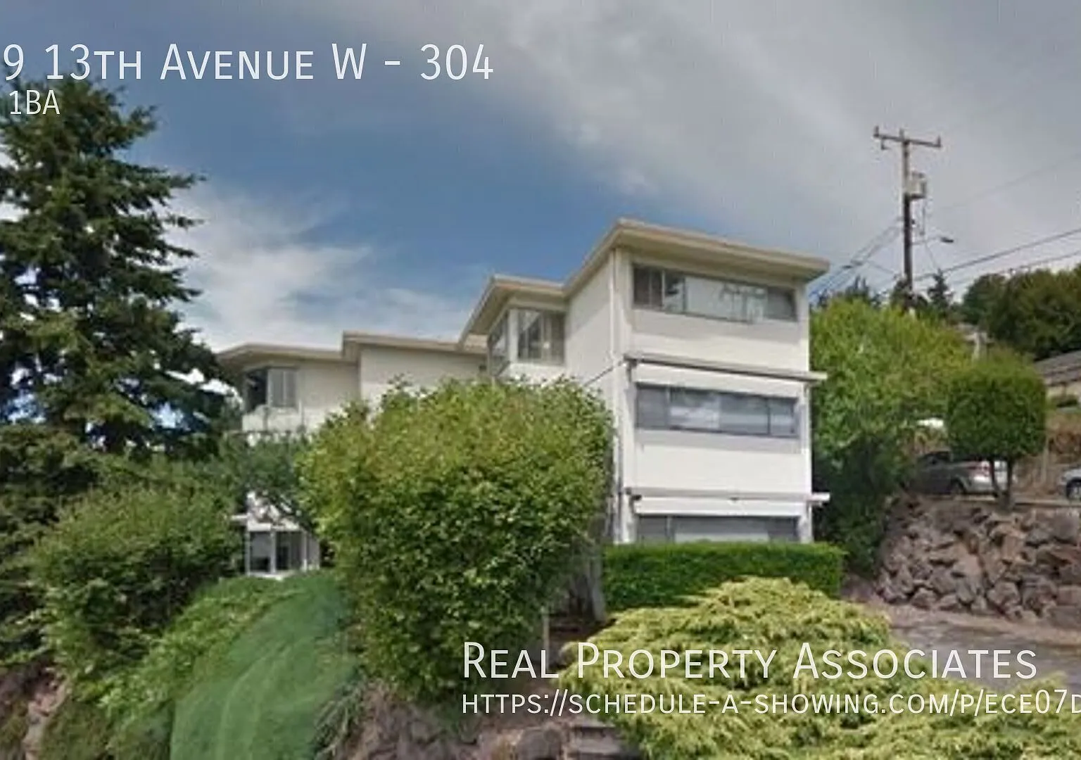 1 Bedroom Apartment in West Queen Anne/Interbay — Photo 1